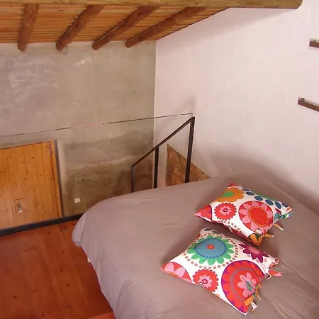 H83 - Typical Rustic House Vakantiehuis