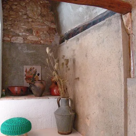 H83 - Typical Rustic House Vakantiehuis Faro