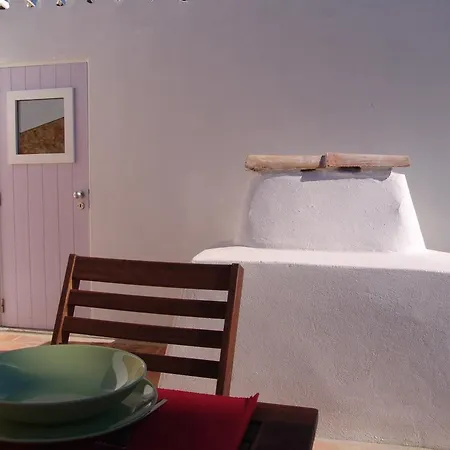 H83 - Typical Rustic House *